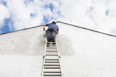 Peinture extérieure à Tharaux — façades et ravalement
