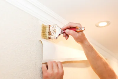 Pose de papier peint à Tharaux — revêtements muraux et toiles de verre